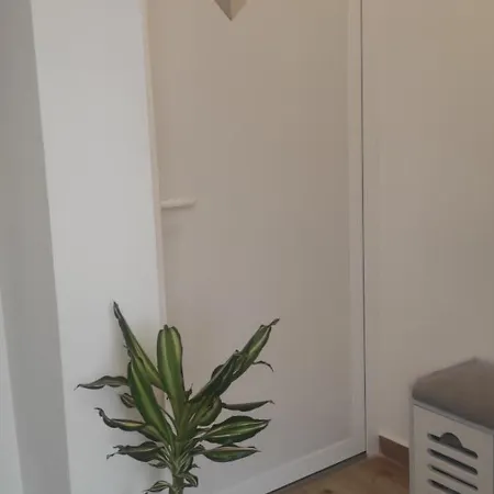 Lalisa Apartment *